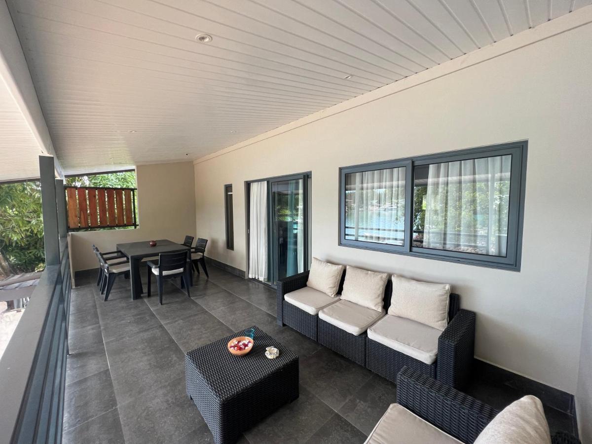 Le Port Guest House Baie Sainte Anne Exterior photo